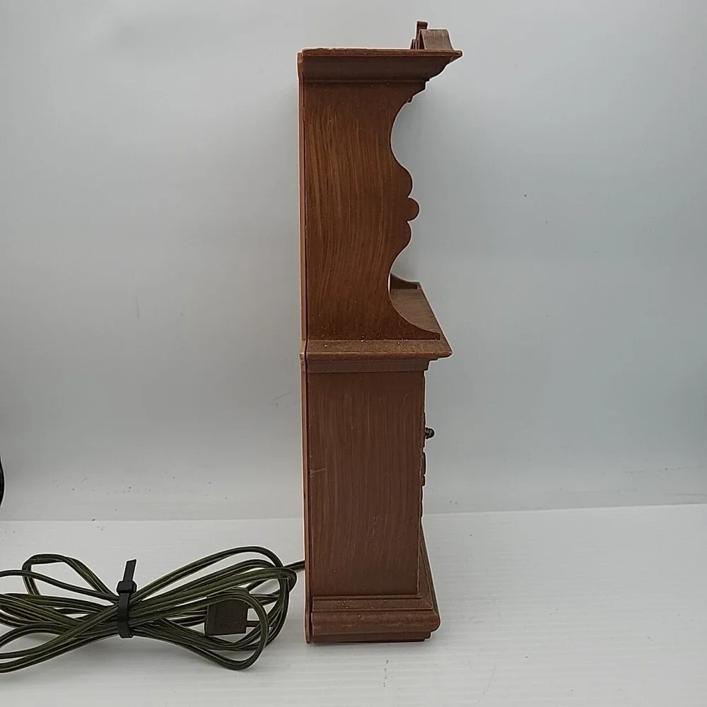 Vintage Spartus Clock China Cabinet Hutch Kitchen Dining Room Made in USA